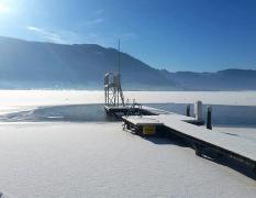 Seehotel Hoffmann Blick vom Seehotel Hoffmann auf den Ossiacher See im Winter